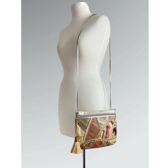 HOLT RENFREW 80s 90s Gold Leather Patchwork Shoulder Bag w Tassel Made in Italy - Picture 2 of 8